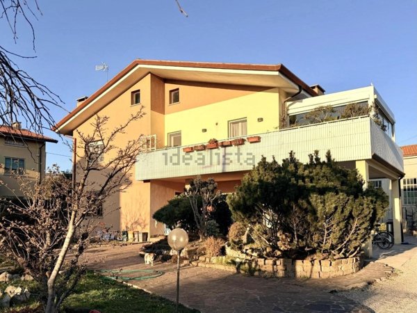 appartamento in vendita a Pasian di Prato in zona Santa Caterina