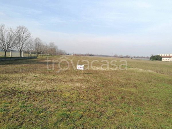 terreno edificabile in vendita a Pasian di Prato in zona Passons