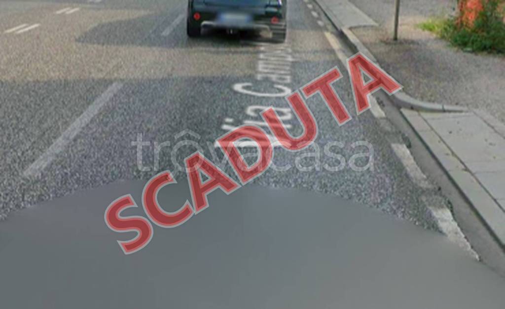 locale commerciale in vendita a Pasian di Prato in zona Santa Caterina