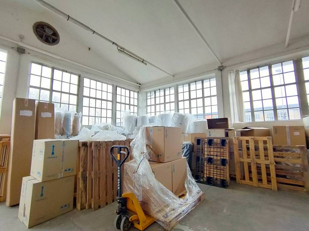 locale commerciale in vendita a Pasian di Prato