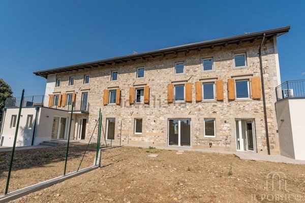 casa indipendente in vendita a Pasian di Prato in zona Colloredo di Prato