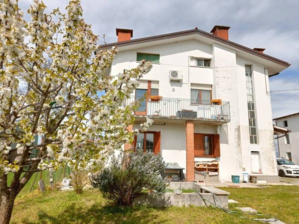 casa indipendente in vendita a Pasian di Prato