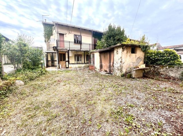 casa indipendente in vendita a Pasian di Prato