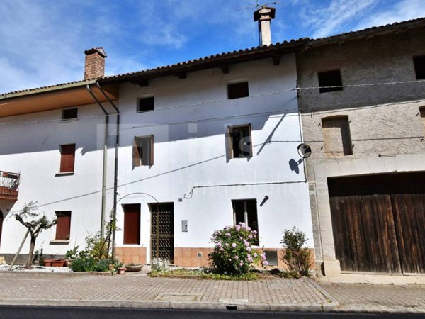 casa indipendente in vendita a Pasian di Prato in zona Colloredo di Prato