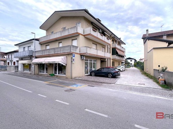 appartamento in vendita a Pasian di Prato in zona Passons
