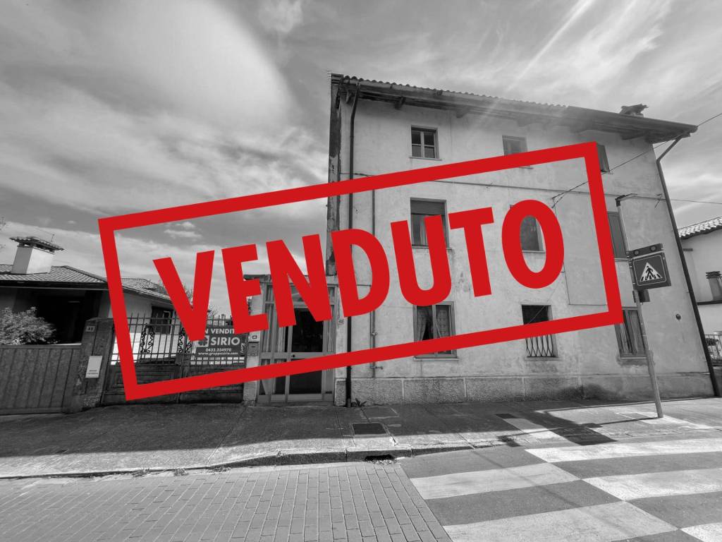 casa indipendente in vendita a Pasian di Prato in zona Passons