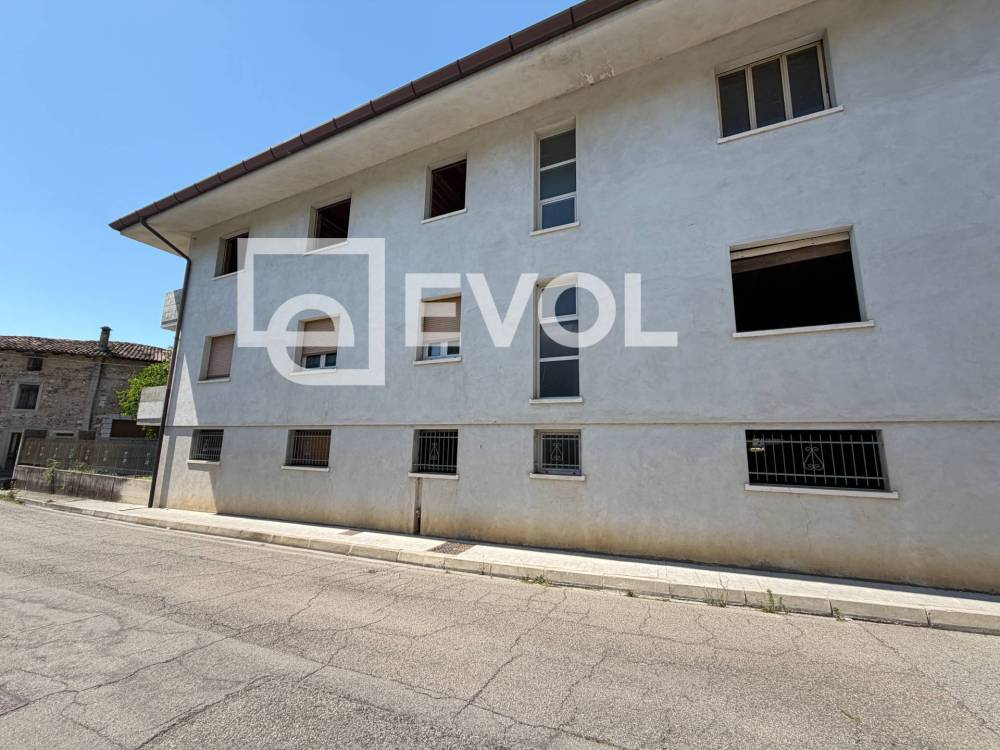 casa indipendente in vendita a Pasian di Prato