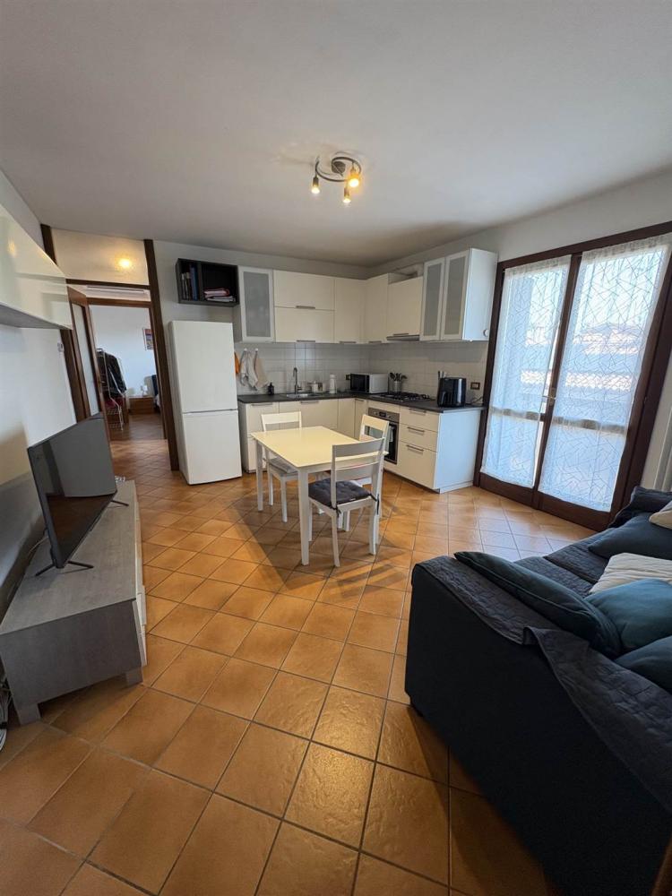 appartamento in vendita a Pasian di Prato in zona Santa Caterina