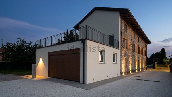 casa indipendente in vendita a Pasian di Prato in zona Colloredo di Prato
