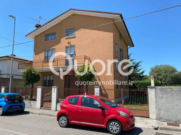 casa indipendente in vendita a Pasian di Prato