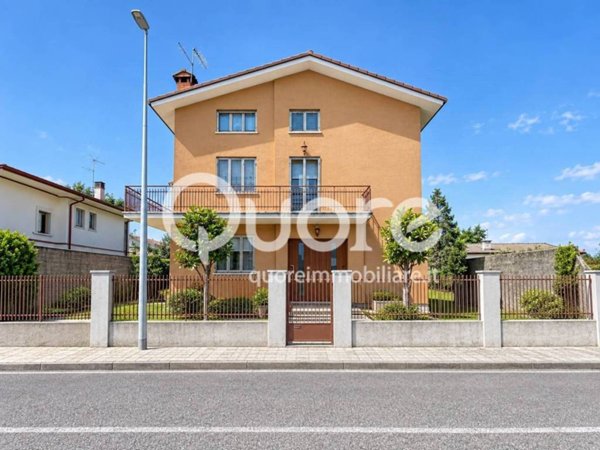 casa indipendente in vendita a Pasian di Prato