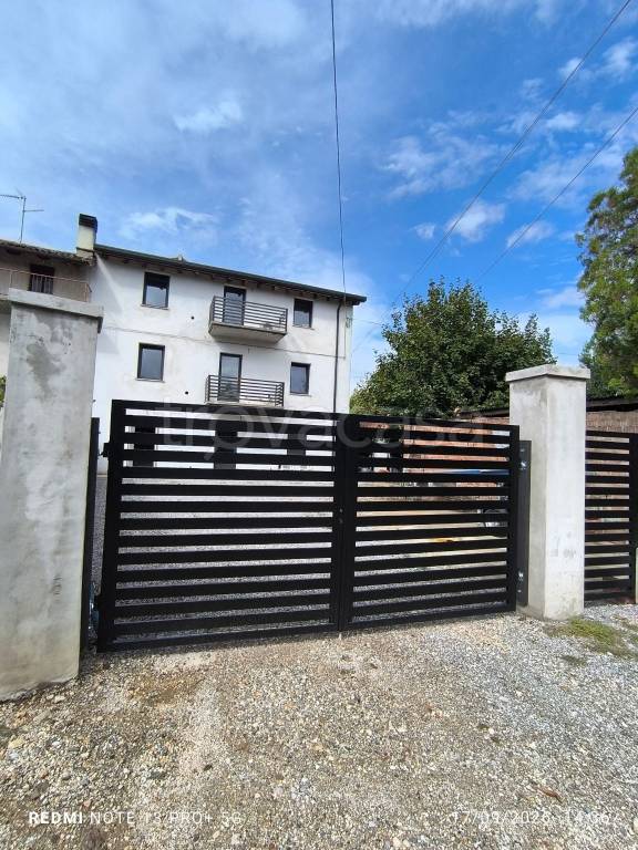 appartamento in vendita a Pasian di Prato in zona Santa Caterina