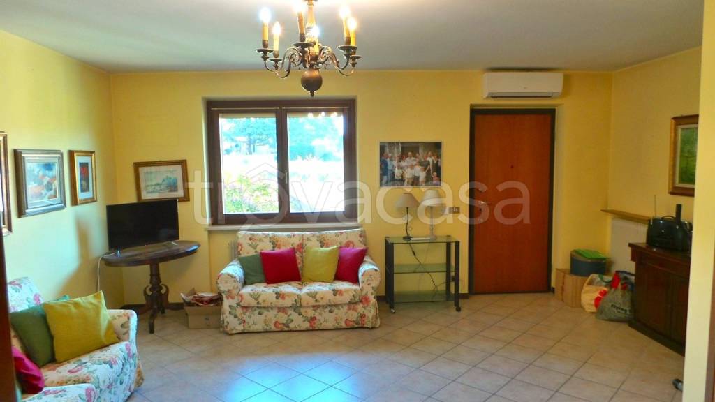 casa indipendente in vendita a Pasian di Prato in zona Colloredo di Prato
