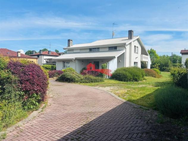 casa indipendente in vendita a Pasian di Prato in zona Santa Caterina