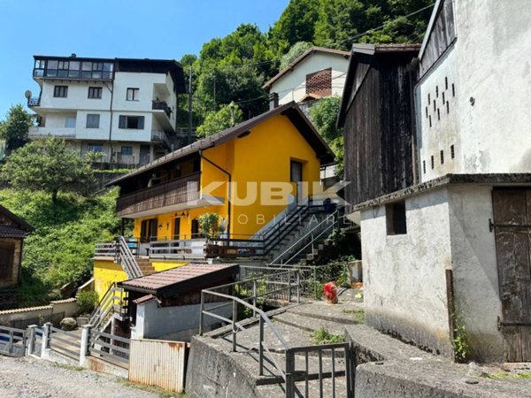 casa indipendente in vendita a Paularo in zona Salino