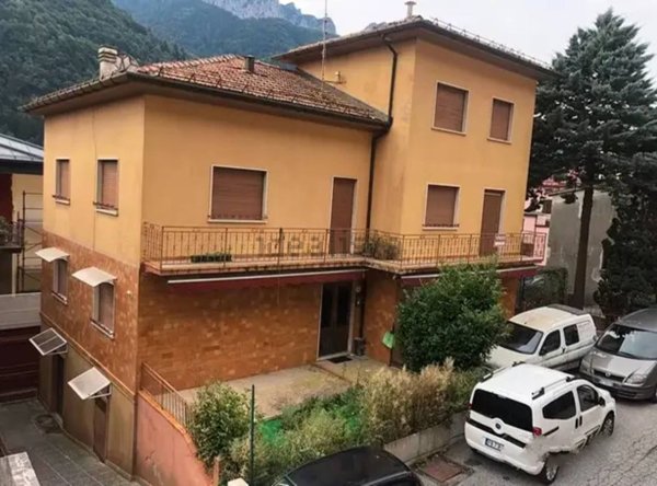 casa indipendente in vendita a Paularo in zona Salino