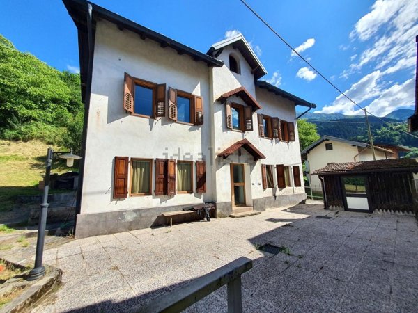 casa indipendente in vendita a Paularo in zona Villamezzo