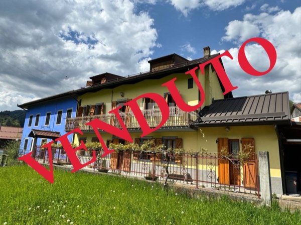 casa indipendente in vendita a Paularo