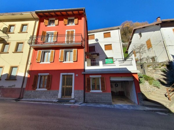 casa indipendente in vendita a Paularo in zona Salino