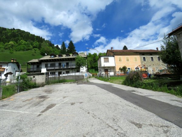 casa indipendente in vendita a Paularo in zona Dierico