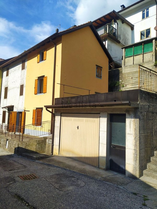 casa indipendente in vendita a Paularo