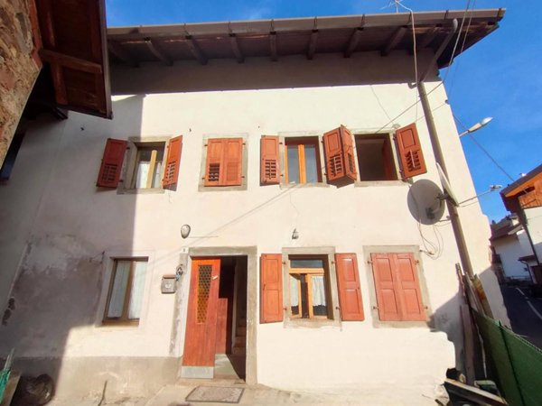 casa indipendente in vendita a Paularo