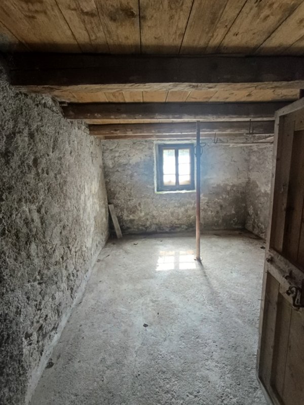 casa indipendente in vendita a Paularo in zona Villamezzo