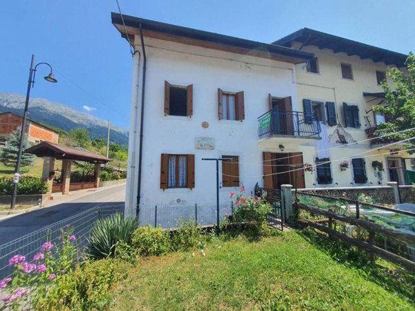 casa indipendente in vendita a Paularo in zona Casaso