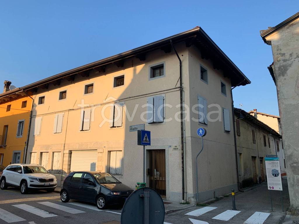 casa indipendente in vendita a Pavia di Udine