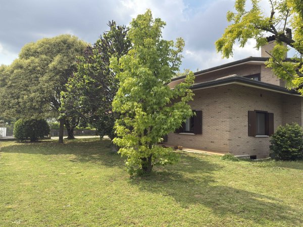 casa indipendente in vendita a Pavia di Udine