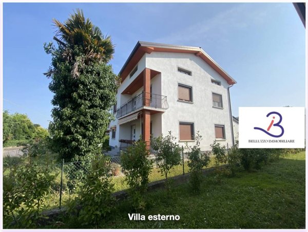 casa indipendente in vendita a Pavia di Udine in zona Lumignacco