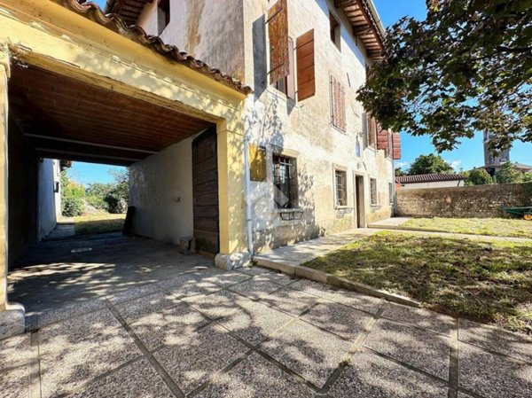 casa indipendente in vendita a Pavia di Udine in zona Persereano