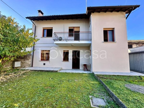 casa indipendente in vendita a Pavia di Udine in zona Percoto