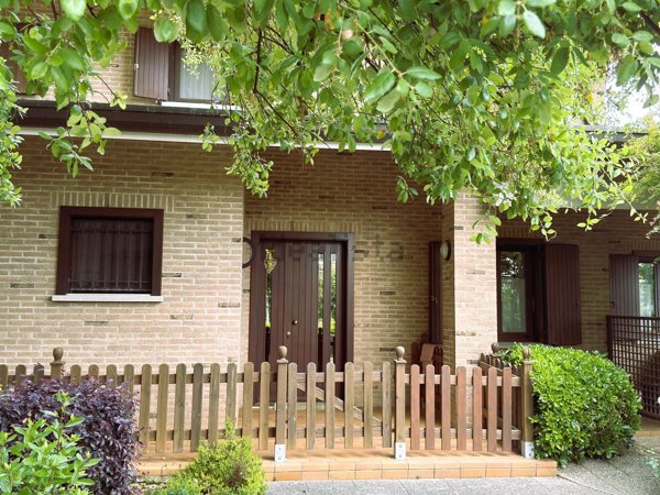 casa indipendente in vendita a Pavia di Udine