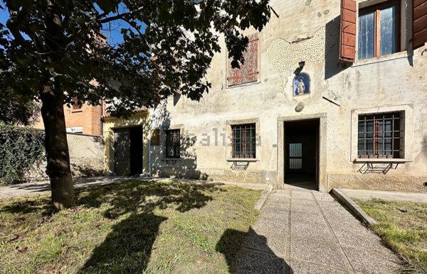 casa indipendente in vendita a Pavia di Udine in zona Persereano