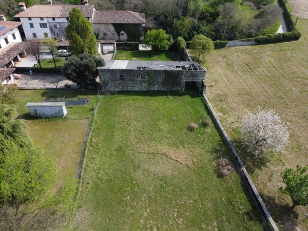 casa indipendente in vendita a Pavia di Udine in zona Percoto