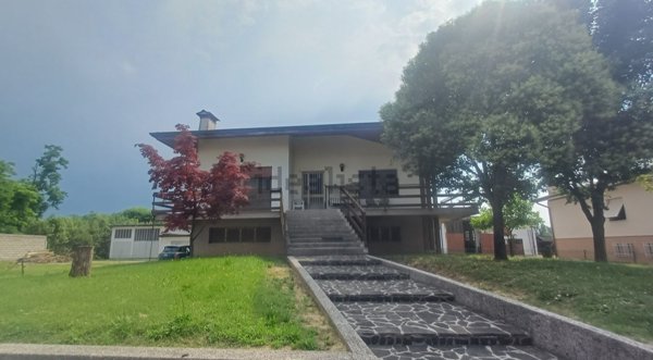 casa indipendente in vendita a Pavia di Udine in zona Percoto
