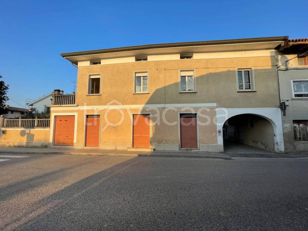 casa indipendente in vendita a Pocenia in zona Torsa