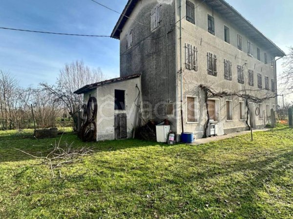 casa indipendente in vendita a Pocenia