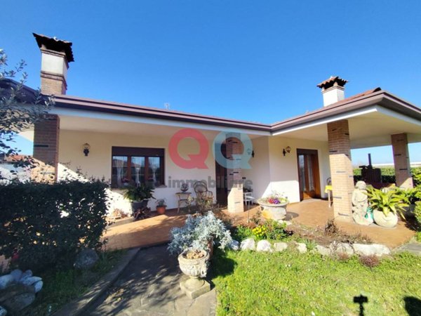 casa indipendente in vendita a Pocenia