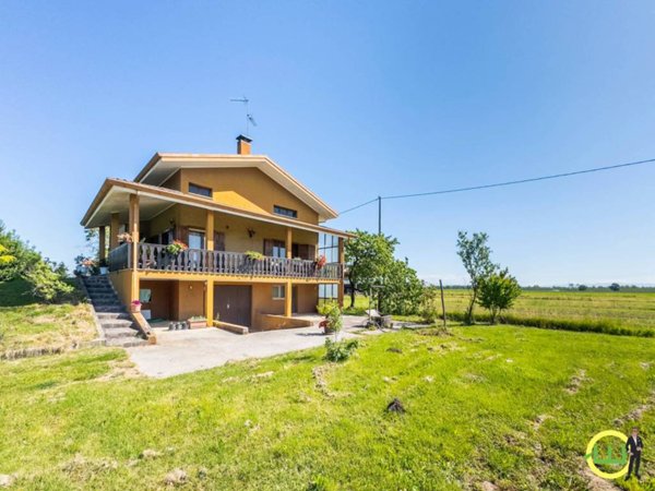 casa indipendente in vendita a Pocenia