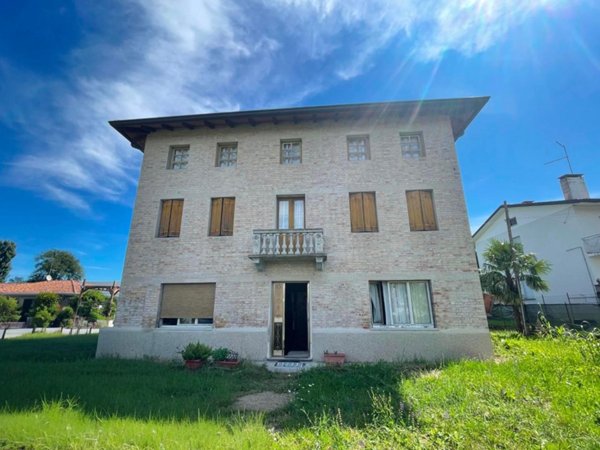 casa indipendente in vendita a Pocenia