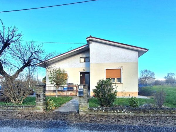 casa indipendente in vendita a Pocenia in zona Torsa