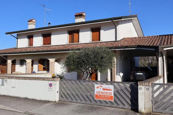 casa indipendente in vendita a Pocenia