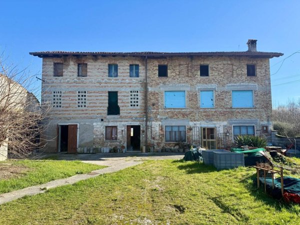 casale in vendita a Pocenia