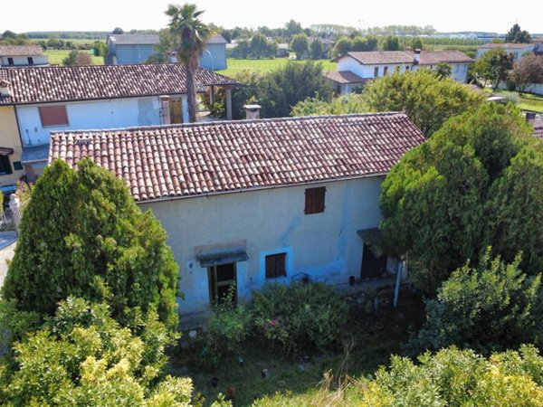 casa indipendente in vendita a Pocenia