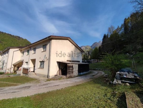 casa indipendente in vendita a Pontebba
