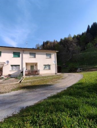 casa indipendente in vendita a Pontebba