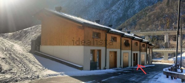 appartamento in vendita a Pontebba in zona Pietratagliata