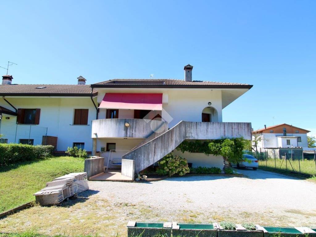 casa indipendente in vendita a Porpetto